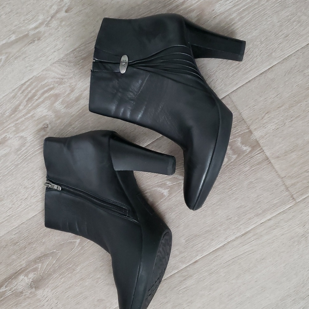 Women's Black Ankle Boots Anne KLEIN Akalas
